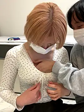 Snapshot of reon_reonreon chatting on 12.16.25 reon reonreon online show from 12.16.25