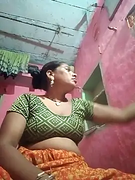 Snapshot of sanjna_sharmaa chatting on 09.27.25 sanjna sharmaa online show from 09.27.25