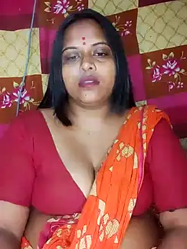 Snapshot of Hot-Show2 chatting on 10.02.25 Hot-Show2 online show from 10.02.25