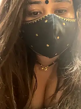 indian-hotmilfs online show from 11.04.25