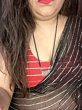 indian-hotmilfs online show from 04.23.26