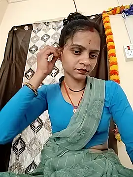Snapshot of Sonam_dhakad chatting on 10.17.25 Sonam dhakad online show from 10.17.25