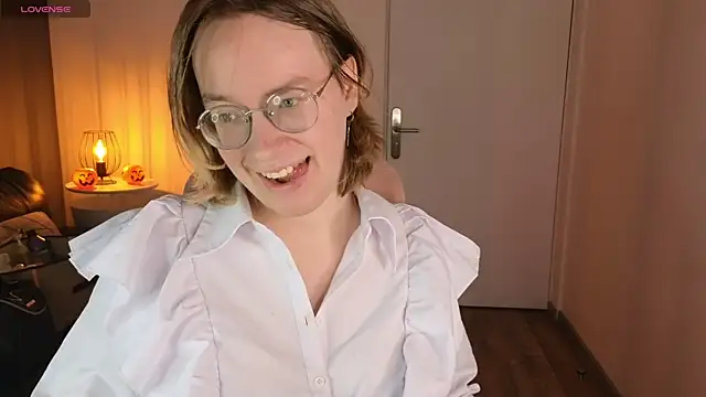 Amanda Butlerr online show from 05.23.26