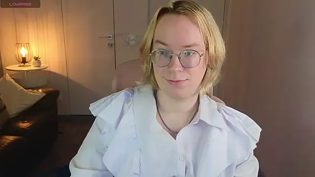 Amanda Butlerr online show from 07.04.26