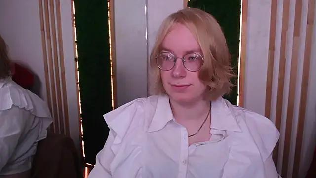 Amanda Butlerr online show from 07.12.26