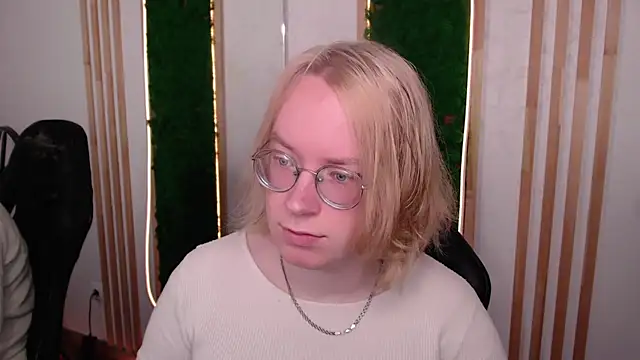 Amanda Butlerr online show from 07.30.26