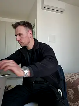 mrlyuis online show from 04.24.26