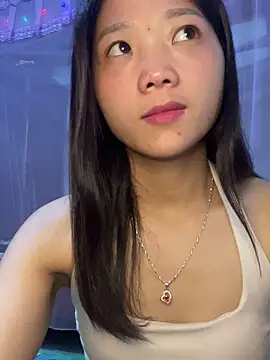 Snapshot of thaoyeuuu chatting on 09.11.25 thaoyeuuu online show from 09.11.25