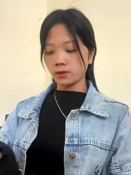 Snapshot of thaoyeuuu chatting on 09.24.25 thaoyeuuu online show from 09.24.25