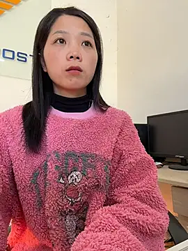 Snapshot of thaoyeuuu chatting on 12.01.25 thaoyeuuu online show from 12.01.25