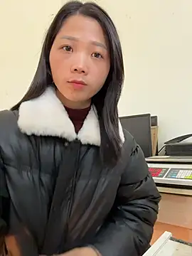 Snapshot of thaoyeuuu chatting on 12.03.25 thaoyeuuu online show from 12.03.25