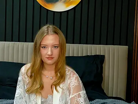 DarcyWilsy online show from 09.08.25