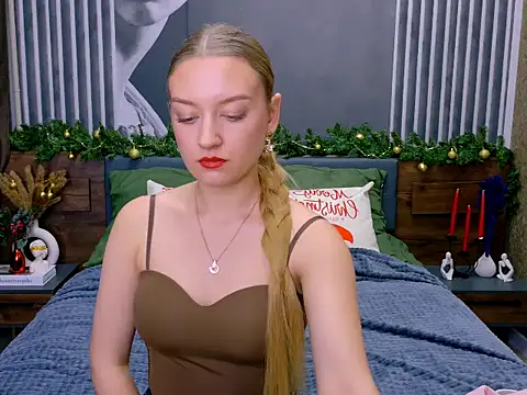 DarcyWilsy online show from 12.17.25