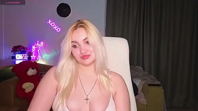 Snapshot of adrelaxina chatting on 03.20.26 adrelaxina online show from 03.20.26