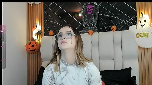 kristal joi dl online show from 10.22.25