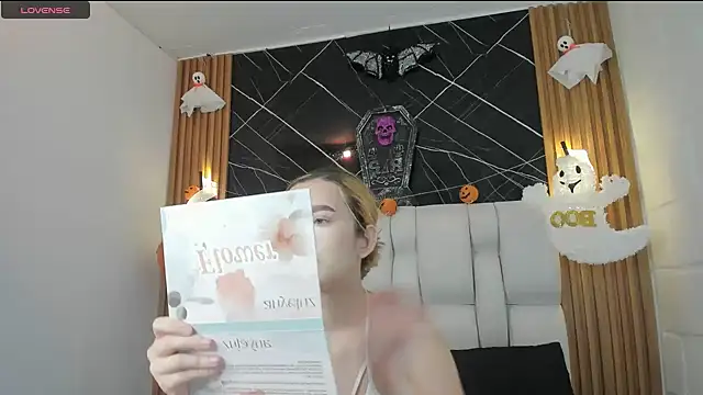 kristal joi dl online show from 10.27.25