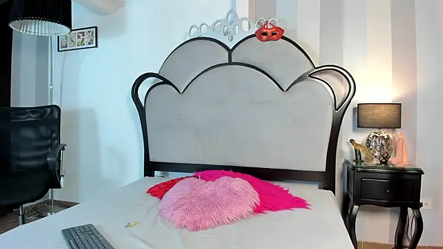 MiaAmore  online show from 07.11.26