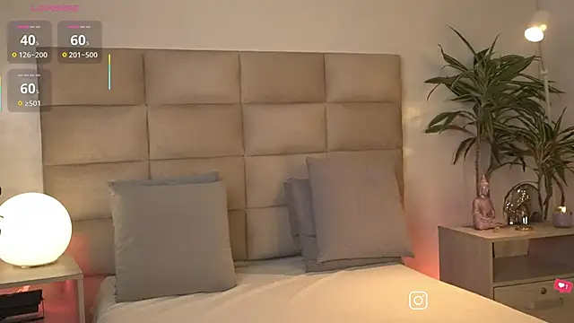 SophieCollins 1 online show from 06.04.26