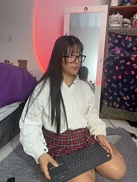 Snapshot of lilitth777 chatting on 12.15.25 lilitth777 online show from 12.15.25