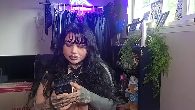 chicanachic13 online show from 05.16.26