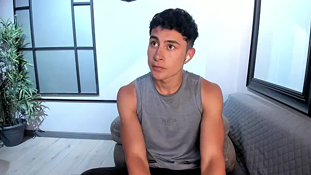 AustinJones  online show from 11.06.25