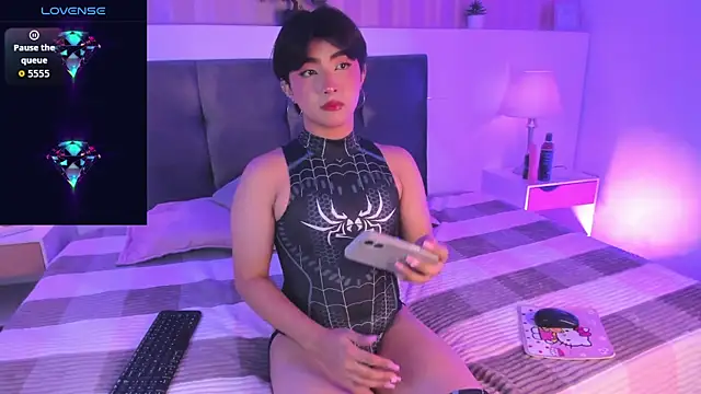 Creamy Angelo online show from 09.18.25