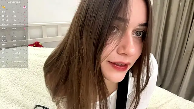 Snapshot of RachaelJuntunen chatting on 09.17.25 RachaelJuntunen online show from 09.17.25