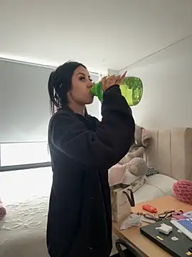 Victoria alson online show from 11.22.25