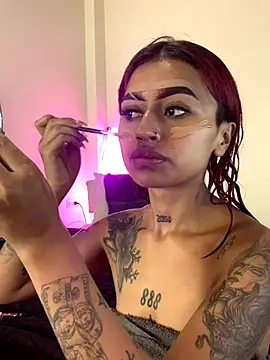 Snapshot of Dirty_isabella18 chatting on 09.21.25 Dirty isabella18 online show from 09.21.25