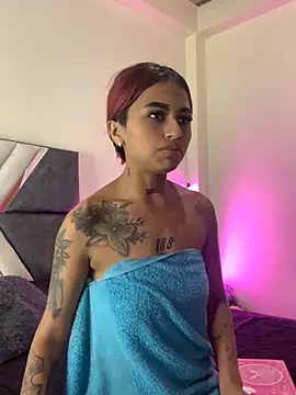 Snapshot of Dirty_isabella18 chatting on 10.19.25 Dirty isabella18 online show from 10.19.25