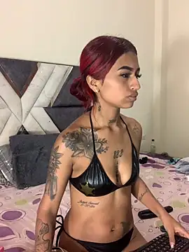 Snapshot of Dirty_isabella18 chatting on 11.30.25 Dirty isabella18 online show from 11.30.25