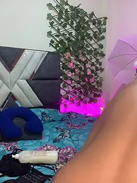 Snapshot of Dirty_isabella18 chatting on 02.22.26 Dirty isabella18 online show from 02.22.26