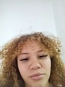 Snapshot of SirenRouge_69 chatting on 01.13.26 SirenRouge 69 online show from 01.13.26