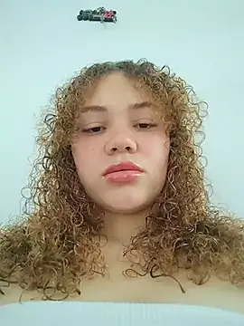 Snapshot of SirenRouge_69 chatting on 01.15.26 SirenRouge 69 online show from 01.15.26