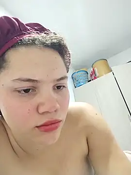 Snapshot of SirenRouge_69 chatting on 02.21.26 SirenRouge 69 online show from 02.21.26