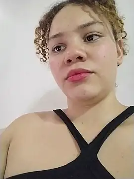 Snapshot of SirenRouge_69 chatting on 02.27.26 SirenRouge 69 online show from 02.27.26