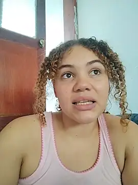 Snapshot of SirenRouge_69 chatting on 03.18.26 SirenRouge 69 online show from 03.18.26