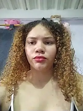 Snapshot of SirenRouge_69 chatting on 03.23.26 SirenRouge 69 online show from 03.23.26