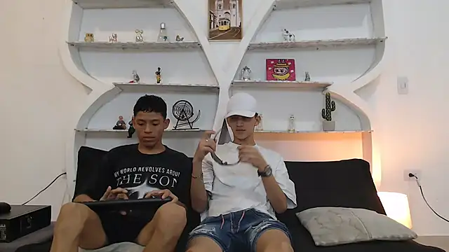 BEAUTY BOYS1 online show from 11.27.25