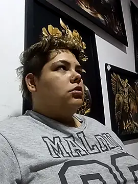 Snapshot of Hailey_Curvy chatting on 09.15.25 Hailey Curvy online show from 09.15.25