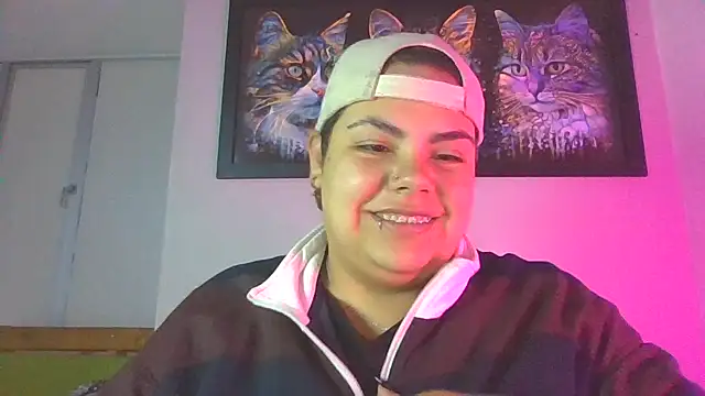 Snapshot of Hailey_Curvy chatting on 10.02.25 Hailey Curvy online show from 10.02.25