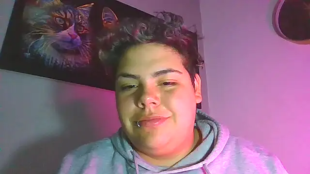 Snapshot of Hailey_Curvy chatting on 10.03.25 Hailey Curvy online show from 10.03.25