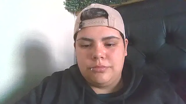 Snapshot of Hailey_Curvy chatting on 10.03.25 Hailey Curvy online show from 10.03.25