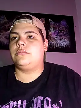 Snapshot of Hailey_Curvy chatting on 10.06.25 Hailey Curvy online show from 10.06.25