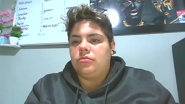 Snapshot of Hailey_Curvy chatting on 10.13.25 Hailey Curvy online show from 10.13.25