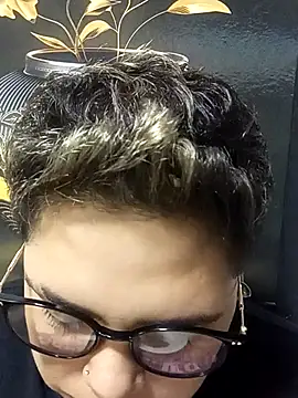 Snapshot of Hailey_Curvy chatting on 10.14.25 Hailey Curvy online show from 10.14.25