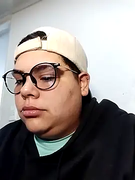 Snapshot of Hailey_Curvy chatting on 11.01.25 Hailey Curvy online show from 11.01.25