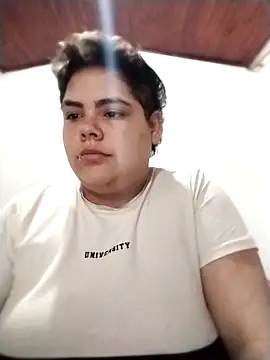 Snapshot of Hailey_Curvy chatting on 11.05.25 Hailey Curvy online show from 11.05.25