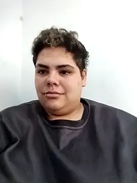 Snapshot of Hailey_Curvy chatting on 11.06.25 Hailey Curvy online show from 11.06.25