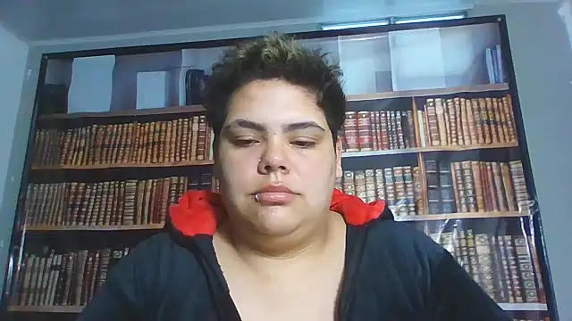 Snapshot of Hailey_Curvy chatting on 11.12.25 Hailey Curvy online show from 11.12.25